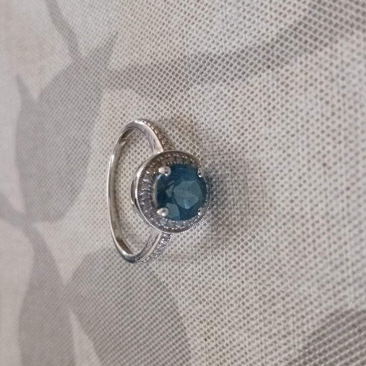 14 Karat White Gold Beautiful London Blue Topaz And Diamond Halo Ring Size 7